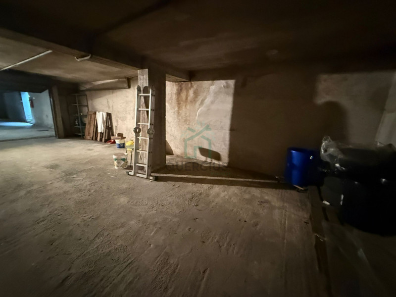 garage-Box-posto auto in Vendita a Caldiero