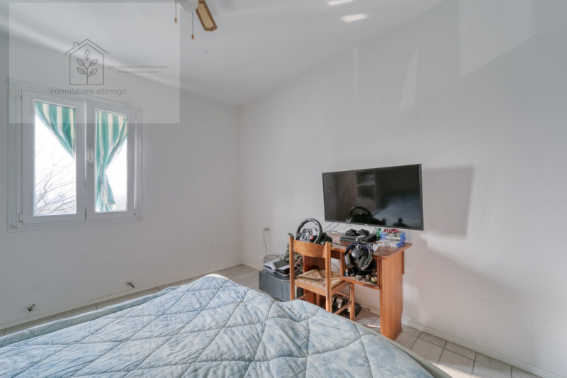 Nel comune di Piove di Sacco, in una delle zone più tranquille come la località Corte, proponiamo...