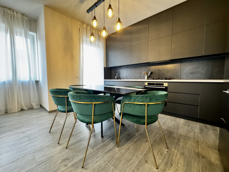 Schio - Bicamere al piano primo arredato - Euro 159.000

Open House Day! Sabato 13 Dicembre dalle...