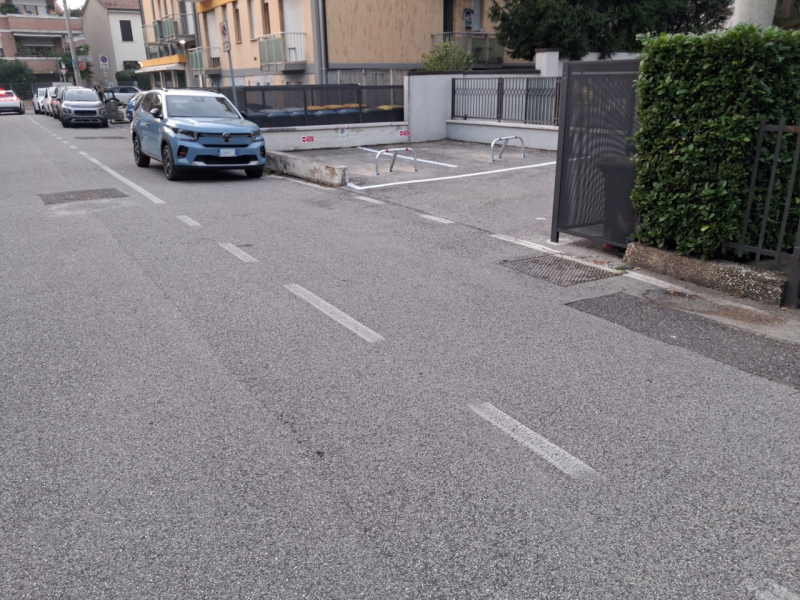 Padova, zona San Giuseppe: Proponiamo in affitto, posto auto sito in zona centrale vicino ad Hote...