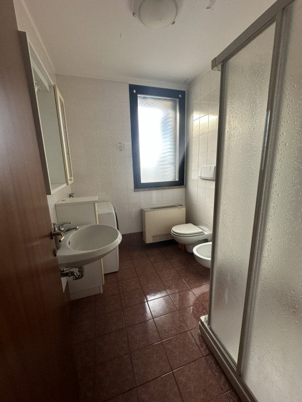 OTTIMO BILOCALE VICINO ALLA STAZIONE DI MONTEGROTTO VENDESI 

Immobile in esclusiva al Gruppo Pad...