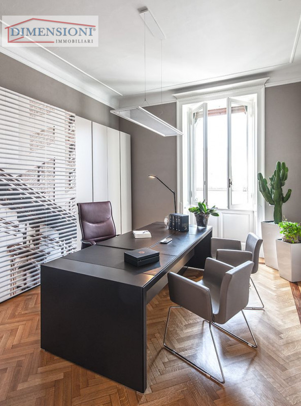 ABANO TERME in posizione centrale e ben servita proponiamo ufficio di ampia metratura (136 mq) al...