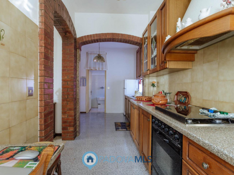 Immobile in esclusiva al Gruppo Padova MLS
In una tranquilla zona di campagna ad Agna, non distan...