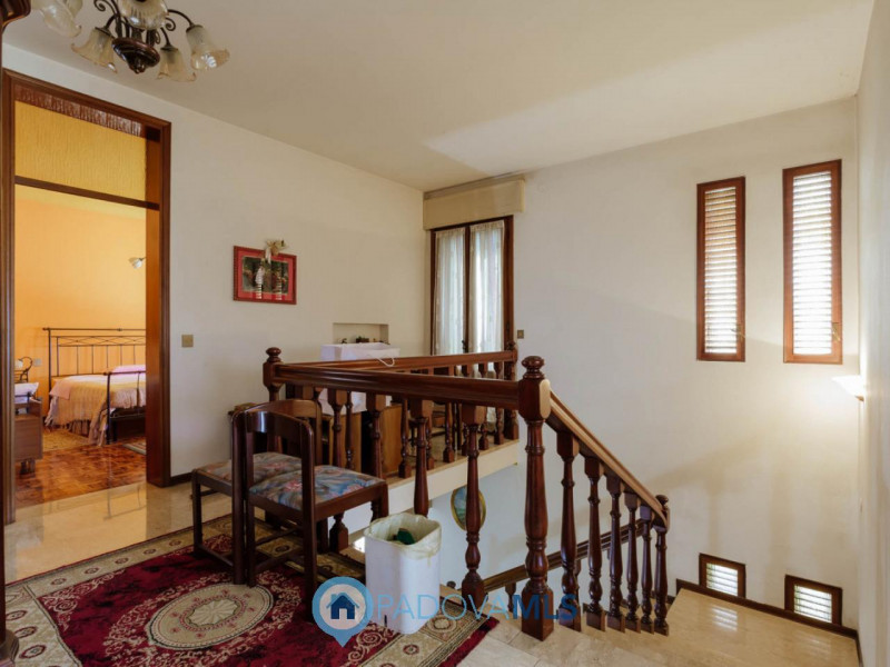 Immobile in esclusiva al Gruppo Padova MLS
In una tranquilla zona di campagna ad Agna, non distan...