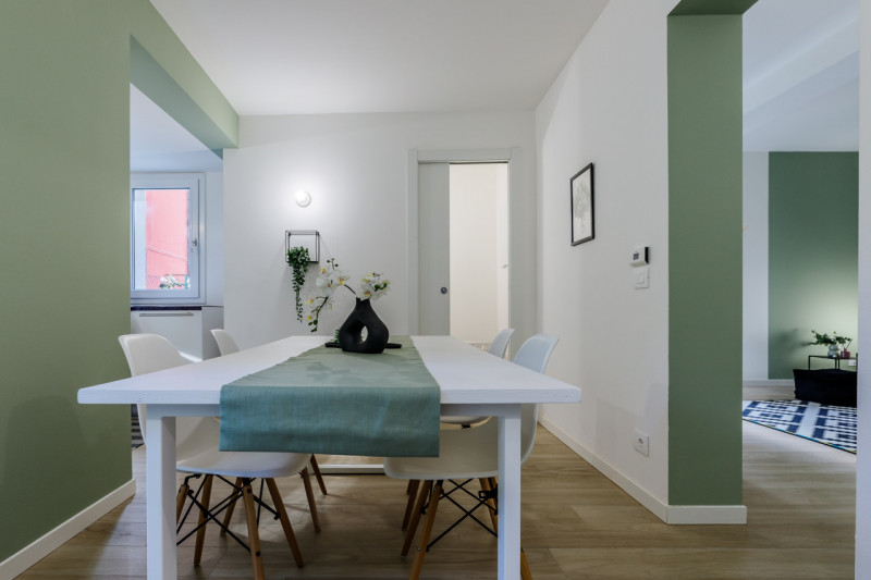 TI INVITIAMO A VISITARE PRIMA IL VIRTUL TOUR 3D DELL'APPARTAMENTO.
COSI' POTRAI VISITARLO SOLO SE...