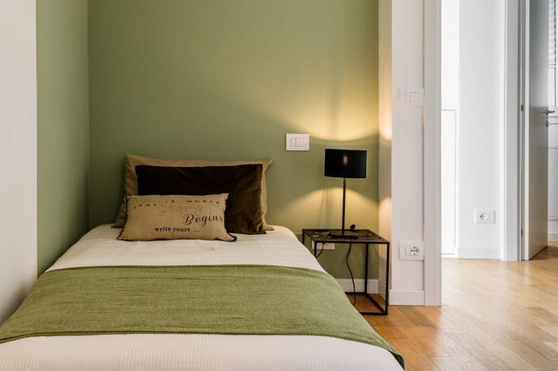 TI INVITIAMO A VISITARE PRIMA IL VIRTUL TOUR 3D DELL'APPARTAMENTO.
COSI' POTRAI VISITARLO SOLO SE...