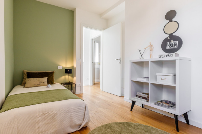 TI INVITIAMO A VISITARE PRIMA IL VIRTUL TOUR 3D DELL'APPARTAMENTO.
COSI' POTRAI VISITARLO SOLO SE...