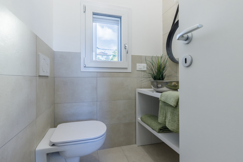 TI INVITIAMO A VISITARE PRIMA IL VIRTUL TOUR 3D DELL'APPARTAMENTO.
COSI' POTRAI VISITARLO SOLO SE...