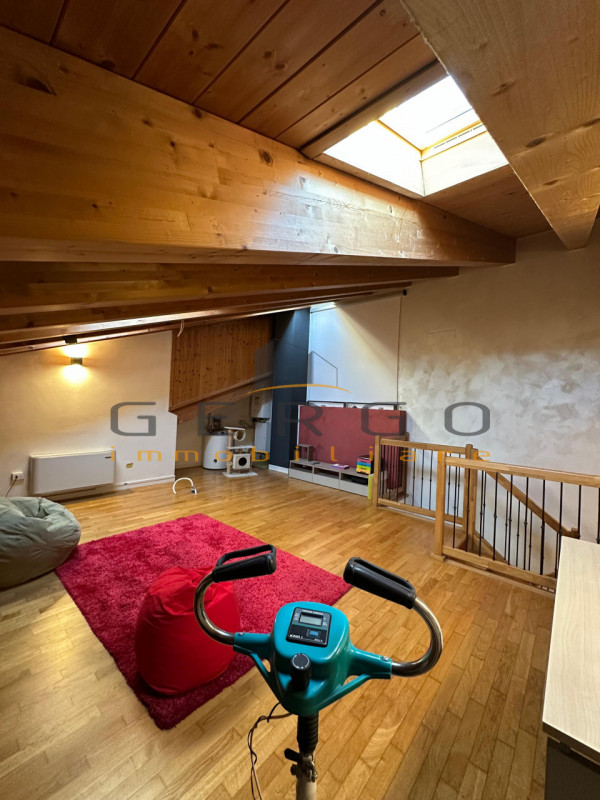 (Per INFO Cristina 3389226442) Recente villetta con giardino e taverna in zona verde e silenziosa...