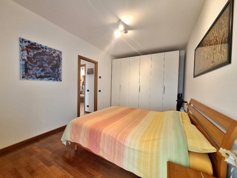 BICAMERE ULTIMO PIANO CON GARAGE DOPPIO IN OTTIMO CONTESTO A TORREBELVICINO - Rif. 8320

In una z...