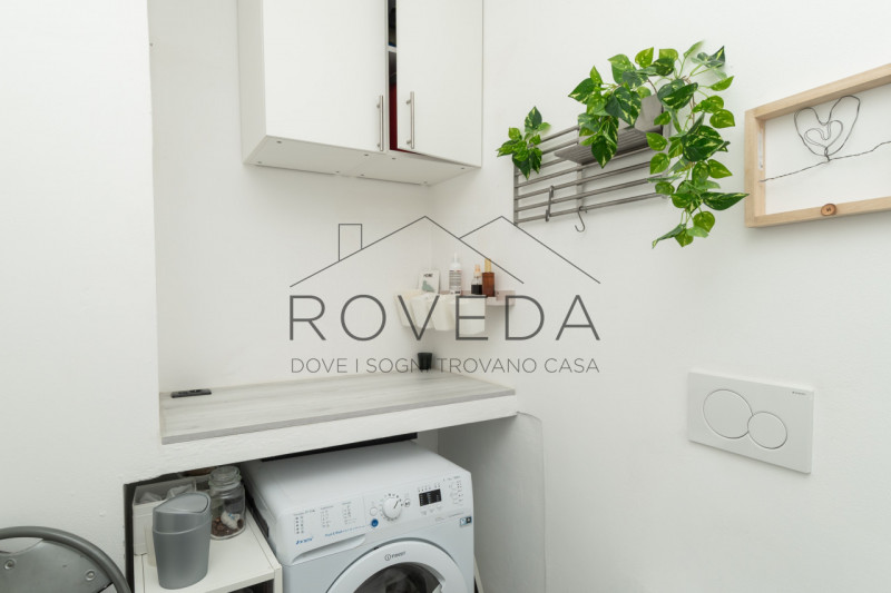 ISTRANA

RIFERIMENTO: IS4

L'agenzia immobiliare Roveda ha il piacere di proporvi in una tranquil...