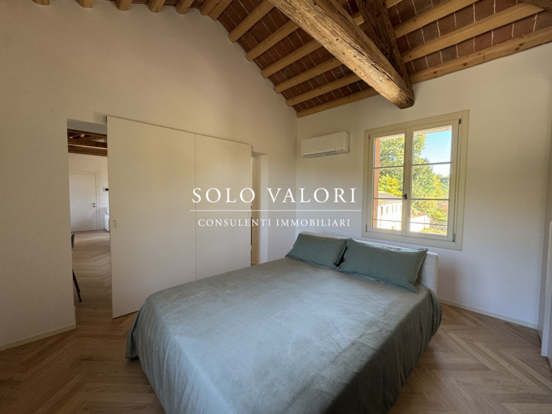 Rif.BA321 (per info 393 9878704 Daniel)

Proponiamo in vendita una residenza unica nel suo genere...