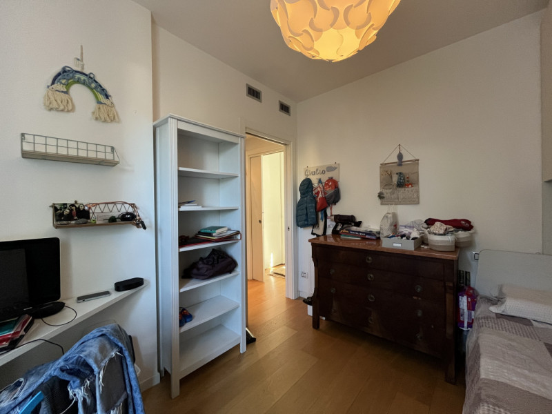 Scoprite il vostro nuovo rifugio nella tranquilla e sicura zona di Saviabona a Vicenza! Questo sp...