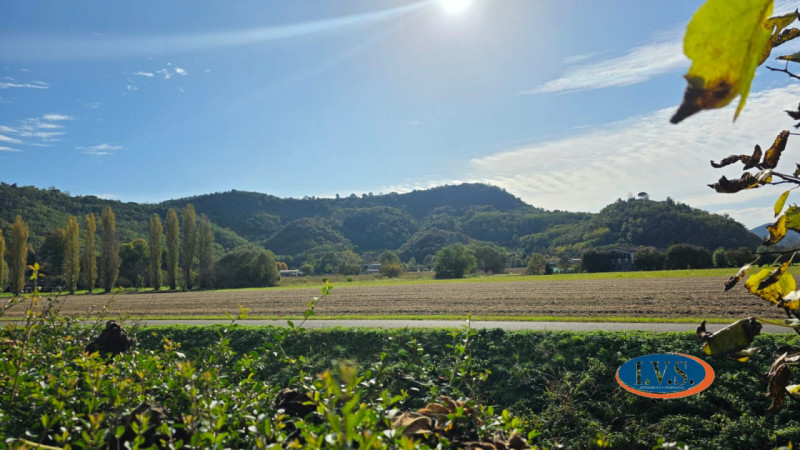 TEOLO - BRESSEO (PD) -  Appartamento tricamere con ingresso indipendente e giardino privato front...