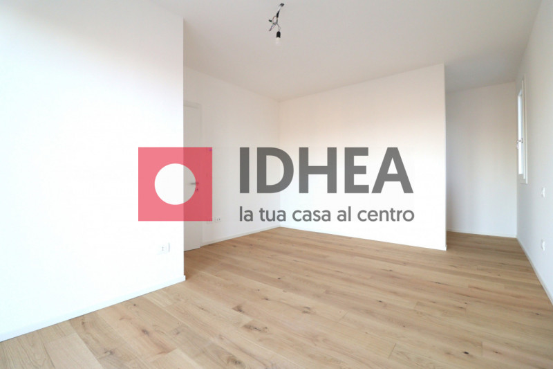 BIFAMILIARE CON GIARDINO IN AFFITTO - MONTEBELLUNA RIF. "AVV5"

L'agenzia immobiliare IDHEA ha il...