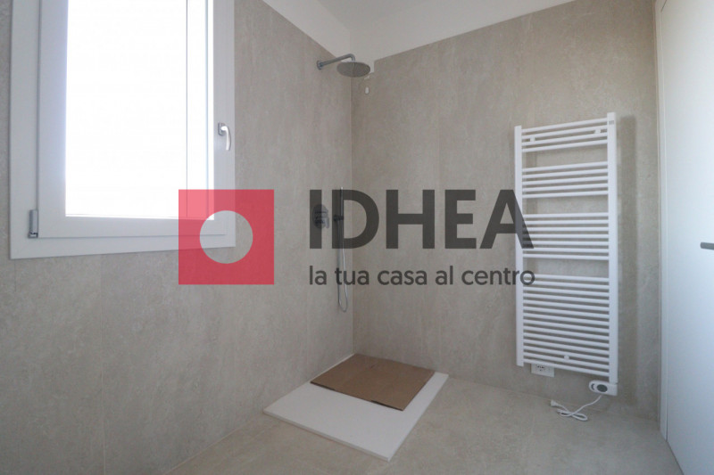 BIFAMILIARE CON GIARDINO IN AFFITTO - MONTEBELLUNA RIF. "AVV5"

L'agenzia immobiliare IDHEA ha il...