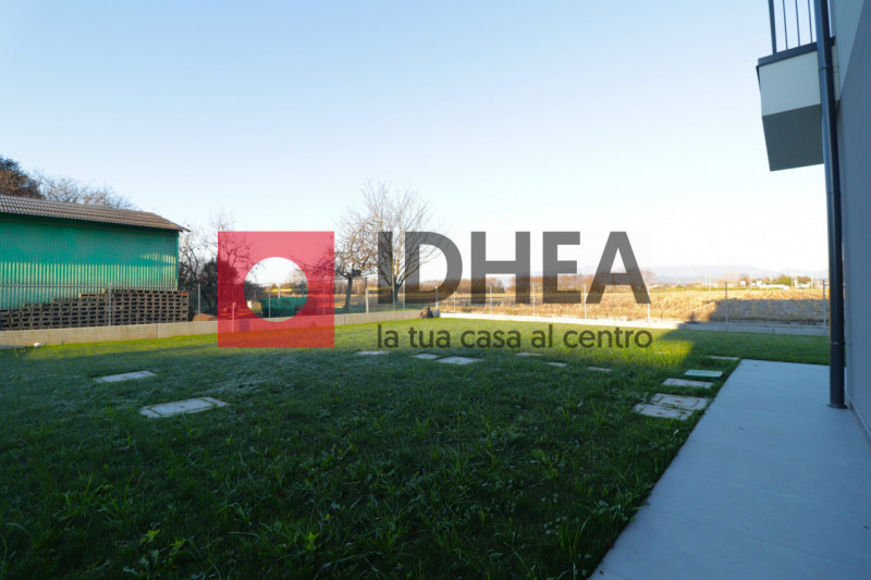 BIFAMILIARE CON GIARDINO IN AFFITTO - MONTEBELLUNA RIF. "AVV5"

L'agenzia immobiliare IDHEA ha il...