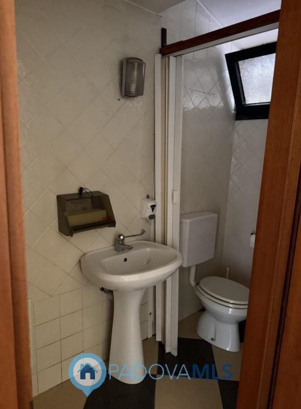 Immobile in esclusiva al Gruppo Padova MLS
Ti proponiamo un'ottima opportunità di investimento ne...