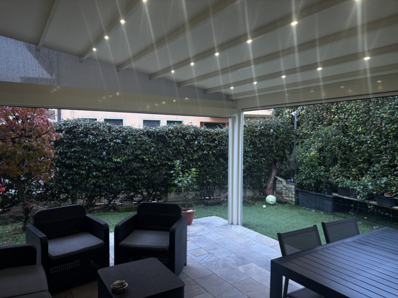 In una tranquilla area residenziale di Mestrino, dove ogni servizio è facilmente raggiungibile a ...