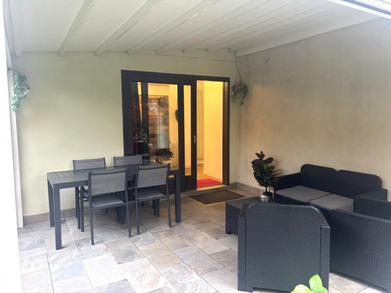 In una tranquilla area residenziale di Mestrino, dove ogni servizio è facilmente raggiungibile a ...