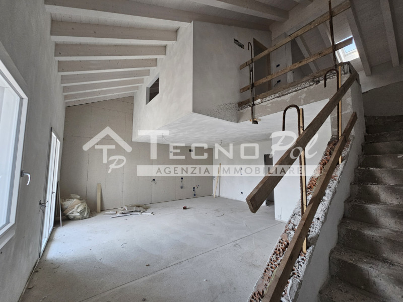 CAMPODARSEGO - Frazione, proponiamo particolare appartamento completamente indipendente su edific...