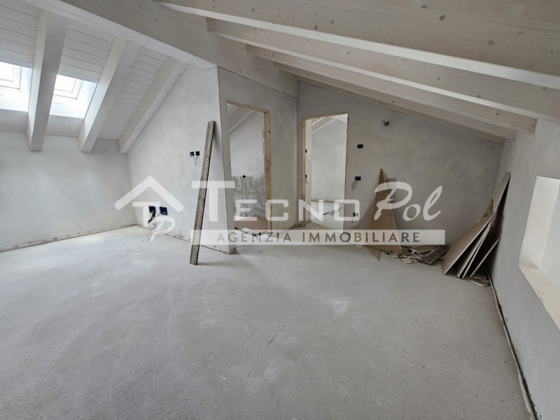 CAMPODARSEGO - Frazione, proponiamo particolare appartamento completamente indipendente su edific...