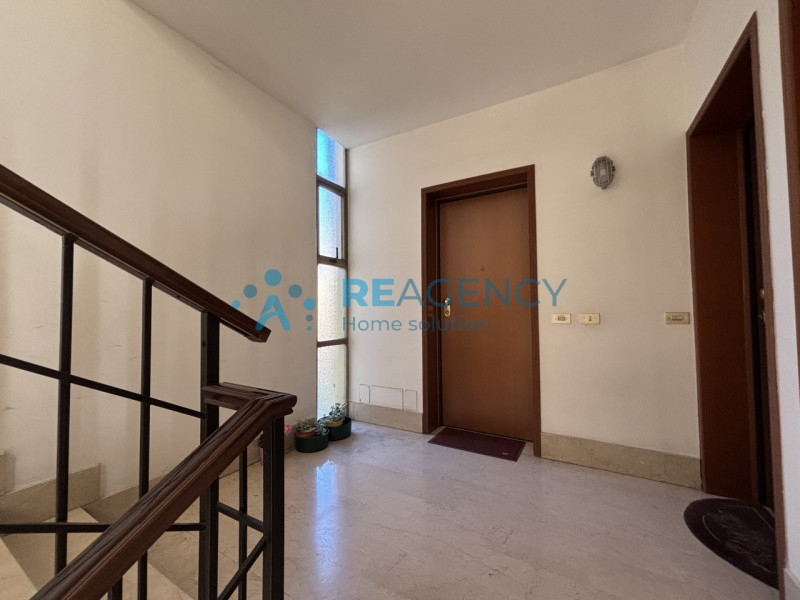 Altavilla Vicentina

Stai cercando un immobile perfetto da mettere a reddito in grado di offrirti...