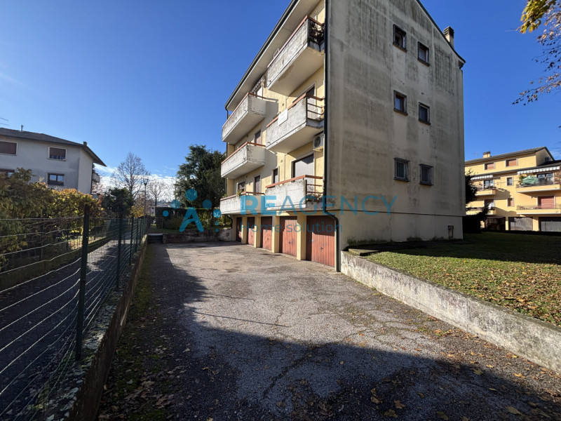 Altavilla Vicentina

Stai cercando un immobile perfetto da mettere a reddito in grado di offrirti...