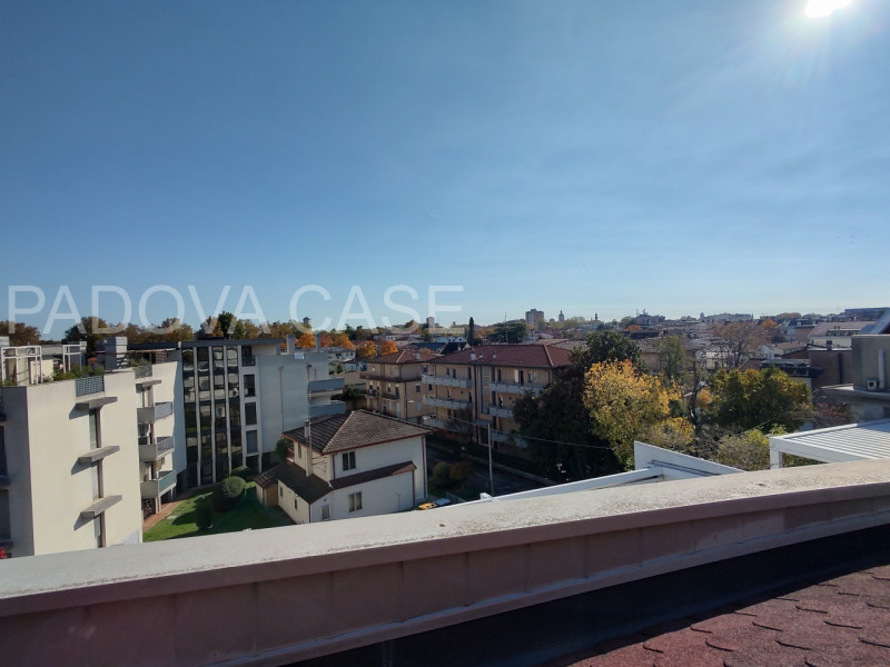 SAVONAROLA - PORTA TRENTO 

Savonarola fuori mura (tre Porta Savonarola e Porta Trento) appartame...