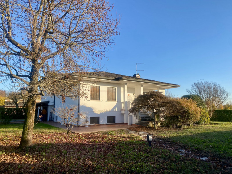 Riese Pio X: nella frazione di Vallà ed immersa nella campagna, per gli amanti del vivere a conta...