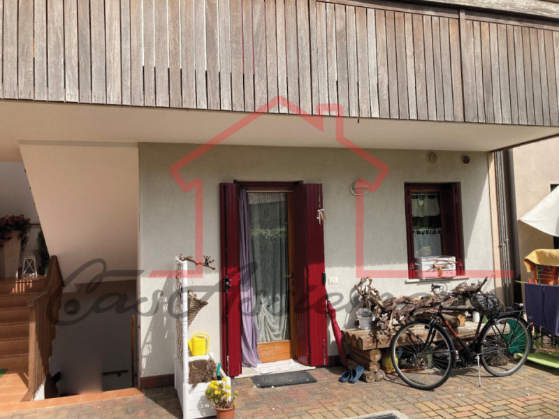 Rif. PE21224L2
La nostra Agenzia ha selezionato per Voi l'occasione del mese all'asta.

Proponiam...