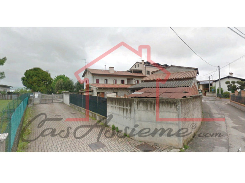 Rif. PE21224L2
La nostra Agenzia ha selezionato per Voi l'occasione del mese all'asta.

Proponiam...