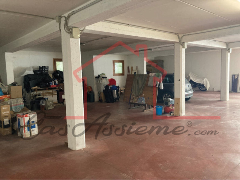 Rif. PE21224L3
La nostra Agenzia ha selezionato per Voi l'occasione del mese all'asta.

Proponiam...