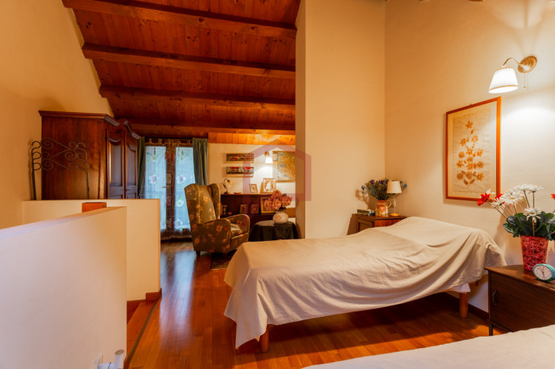 Valsalega, a 10 minuti dalla piana del Cansiglio, proponiamo in vendita un luminoso appartamento ...