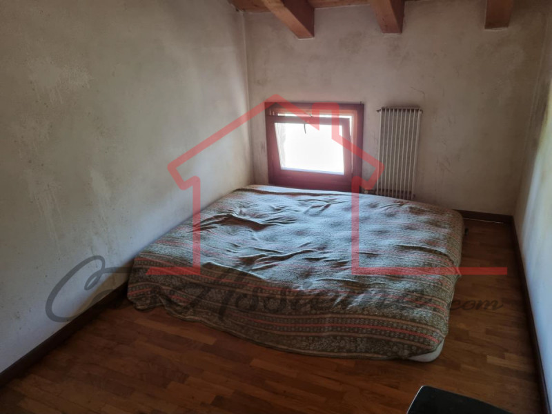 Rif. PE21224L3
La nostra Agenzia ha selezionato per Voi l'occasione del mese all'asta.

Proponiam...