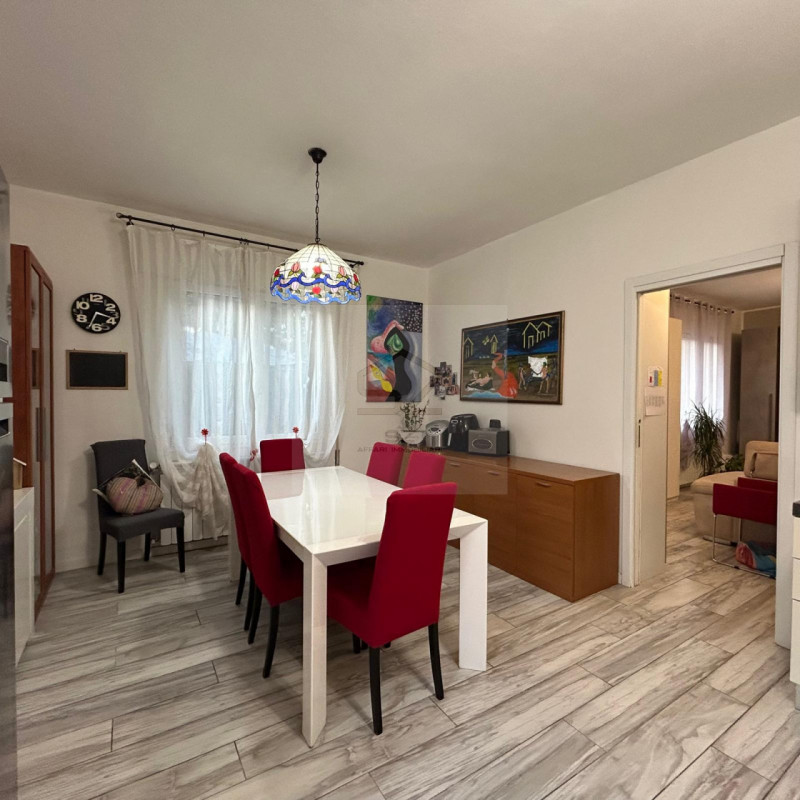 MONTEGROTTO TERME 

CASA SINGOLA RISTRUTTURATA SVILUPPATA TUTTA AL PIANO TERRA

Situata in una zo...