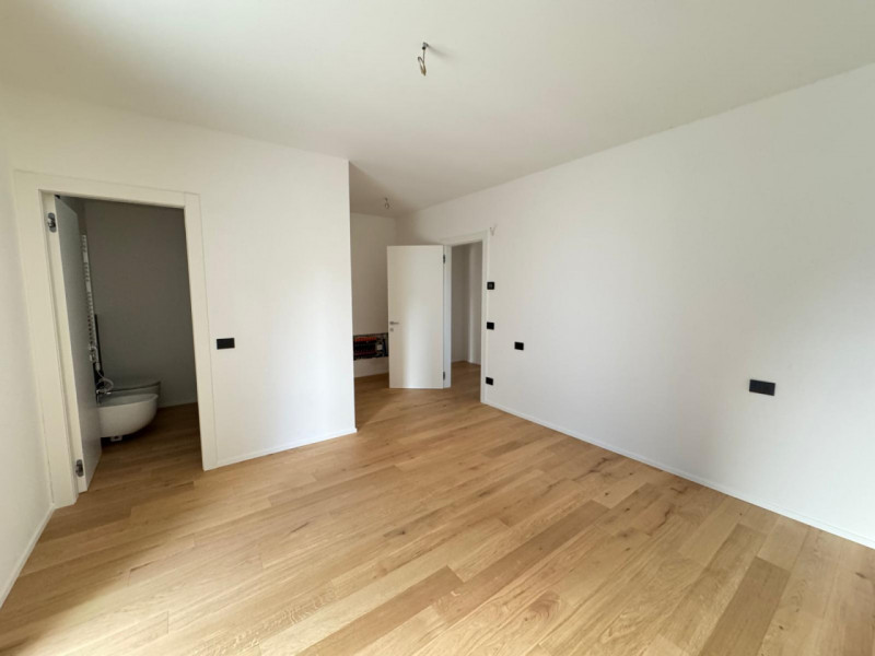 In un contesto residenziale esclusivo, nel primissimo fuori mura nord, appartamento di nuova cost...