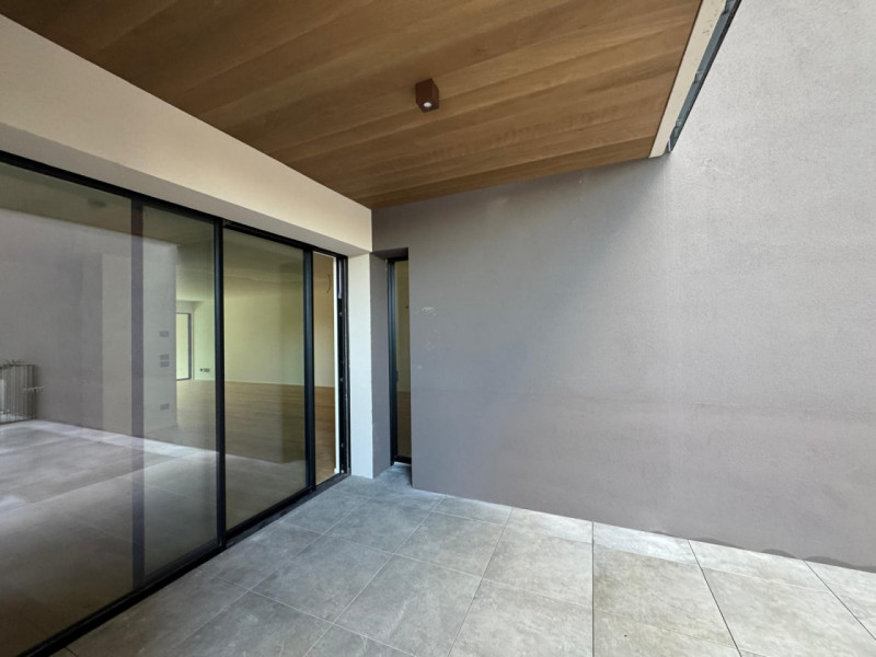 In un contesto residenziale esclusivo, nel primissimo fuori mura nord, appartamento di nuova cost...