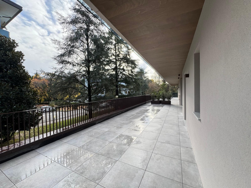 In un contesto residenziale esclusivo, nel primissimo fuori mura nord, appartamento di nuova cost...