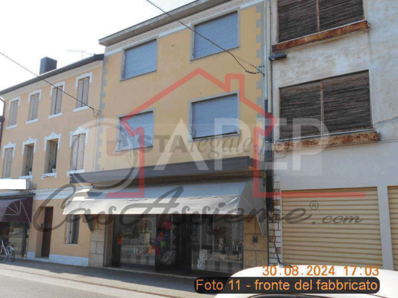 Rif. PE33023
La nostra Agenzia ha selezionato per Voi l'occasione del mese all'asta.

Proponiamo ...