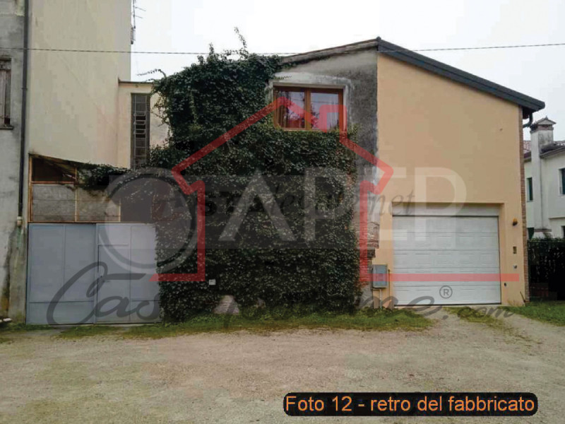 Rif. PE33023
La nostra Agenzia ha selezionato per Voi l'occasione del mese all'asta.

Proponiamo ...