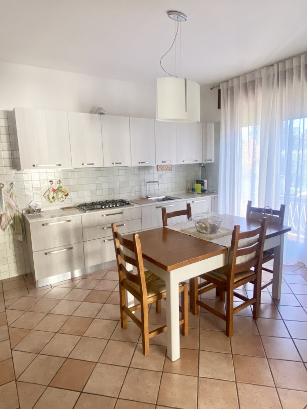 Castelfranco V.to: in posizione centrale a 300 metri dalle mura cittadine, proponiamo in vendita ...