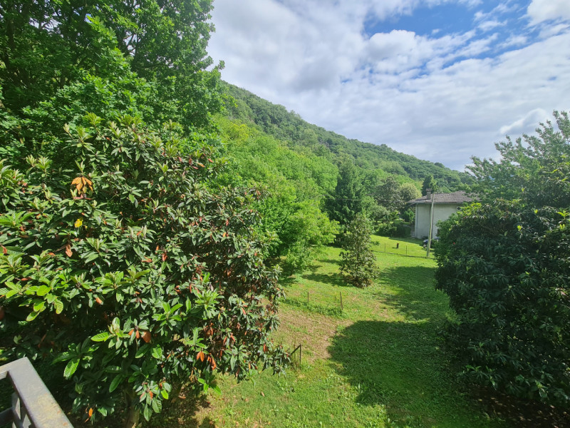 In una delle aree più affascinanti dei Colli Euganei, a Luvigliano, proponiamo una casa indipende...