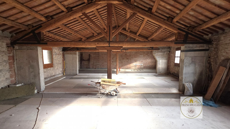 CEDESI BELLISSIMO IMMOBILE CON ATTIVITÀ DI BED AND BREAKFAST nel cuore di Montagnana, una delle c...