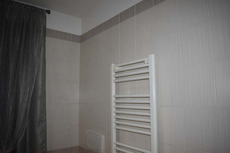 Scopri questo affascinante mini appartamento in esclusiva situato al piano terra, ad Albignasego....