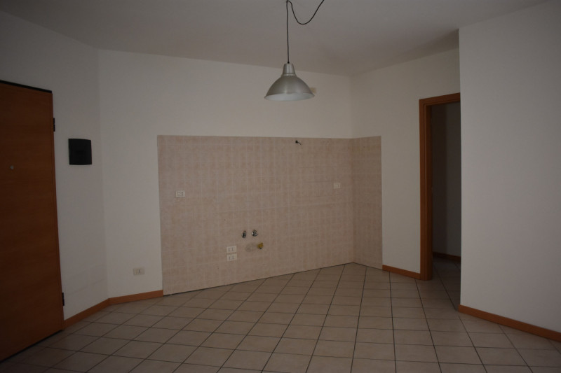 Scopri questo affascinante mini appartamento in esclusiva situato al piano terra, ad Albignasego....