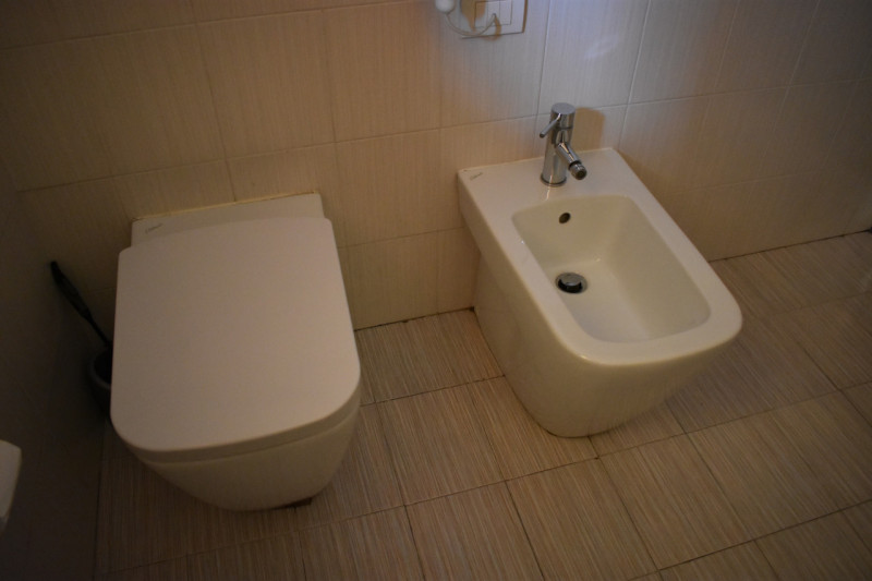 Scopri questo affascinante mini appartamento in esclusiva situato al piano terra, ad Albignasego....