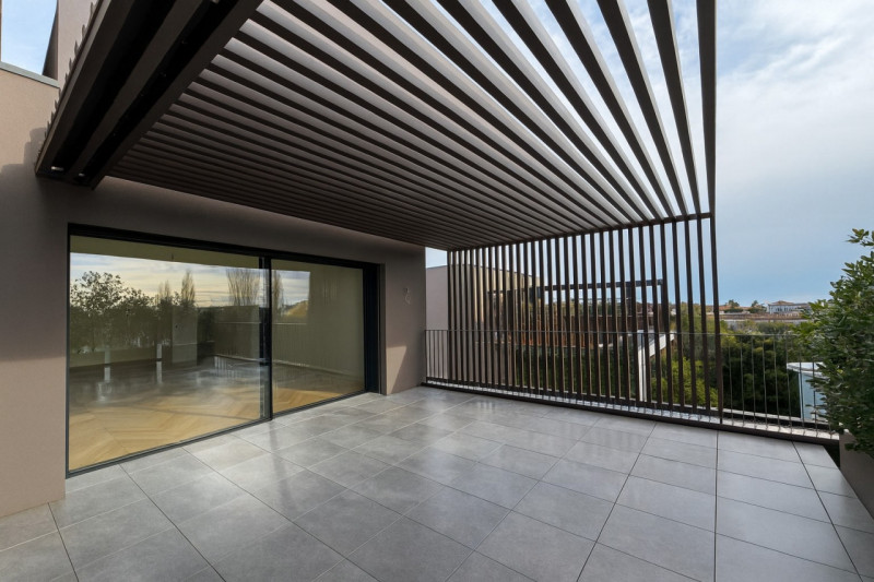 In uno dei contesti più ricercati e raffinati del primissimo fuori mura nord, nasce una residenza...