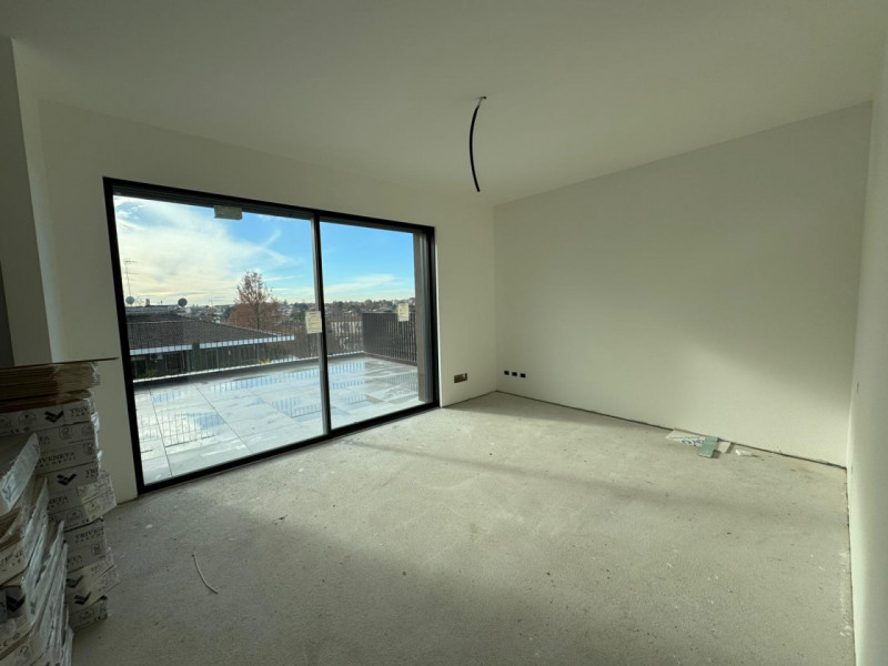 In uno dei contesti più ricercati e raffinati del primissimo fuori mura nord, nasce una residenza...