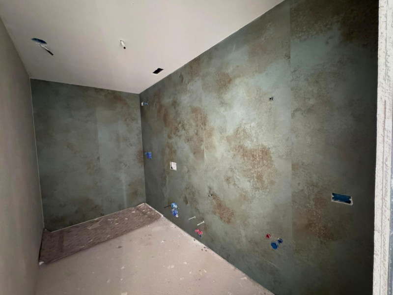 In uno dei contesti più ricercati e raffinati del primissimo fuori mura nord, nasce una residenza...